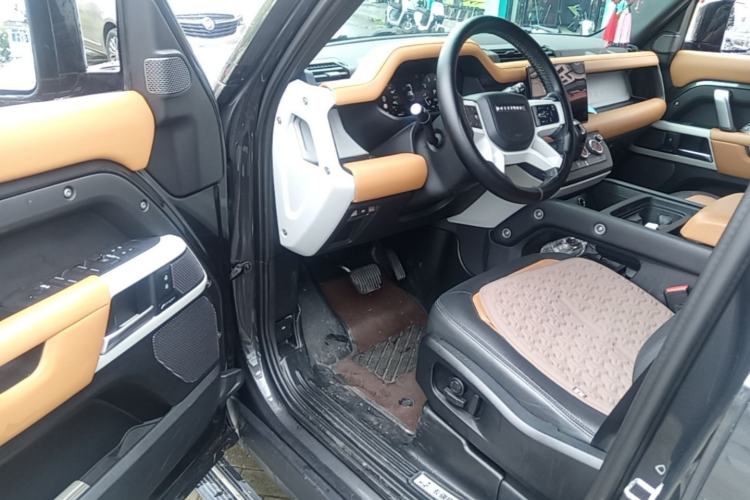 Used Land Rover Defender 2023 Facelift 110 3.0T P400 X-DYNAMIC HSE Driver Seat