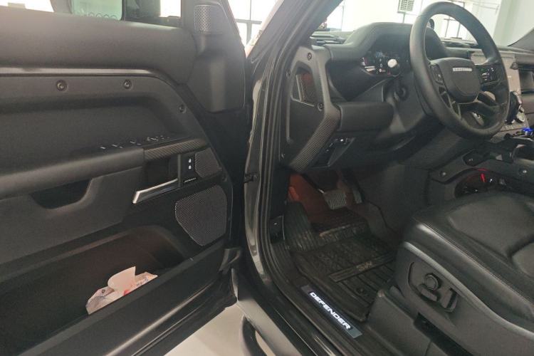 Used Land Rover Defender 2023 110 3.0T P400 X-DYNAMIC HSE Driver Seat