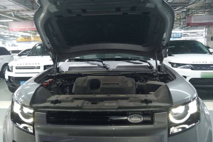 Used Land Rover Defender 2023 Facelift 110 3.0T P400 X-DYNAMIC HSE Engine Bay