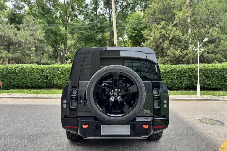 Used Land Rover Defender 2023 130 3.0T P400 X Exterior 2