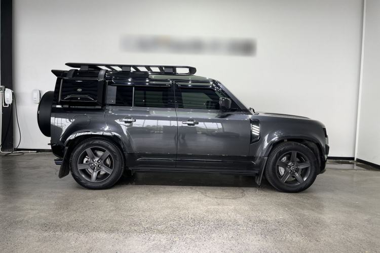Used Land Rover Defender 2023 Facelift 110 3.0T P400 X-DYNAMIC HSE Exterior 2