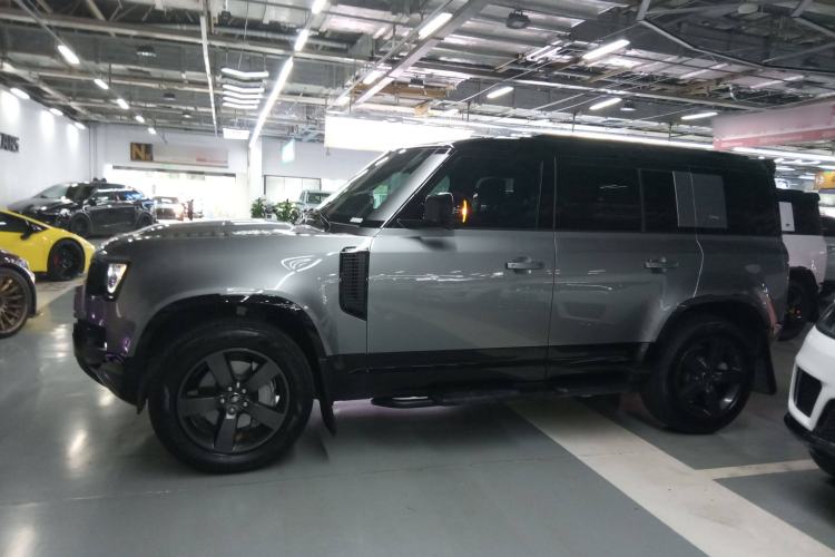 Used Land Rover Defender 2023 Facelift 110 3.0T P400 X-DYNAMIC HSE Exterior 3