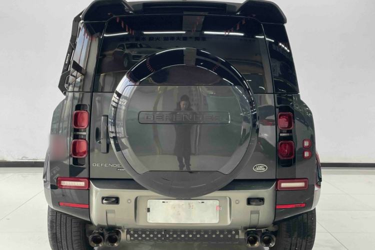 Used Land Rover Defender 2023 Facelift 110 3.0T P400 X-DYNAMIC HSE Exterior 4