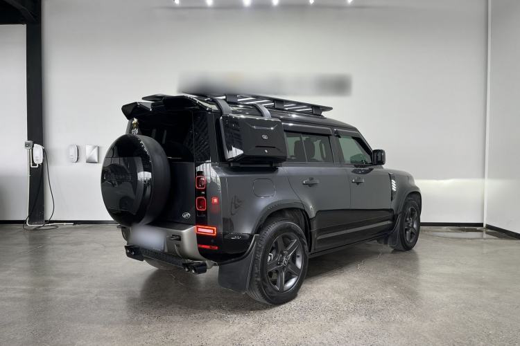 Used Land Rover Defender 2023 Facelift 110 3.0T P400 X-DYNAMIC HSE Exterior 4