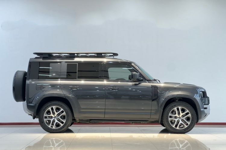 Used Land Rover Defender 2023 Facelift 110 3.0T P400 Dark Edition Exterior 5