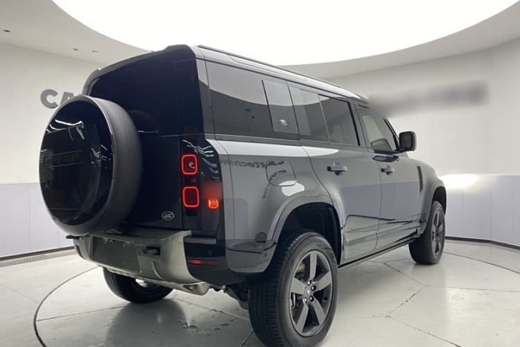 Used Land Rover Defender 2023 Facelift 110 3.0T P400 X-DYNAMIC HSE Exterior 5