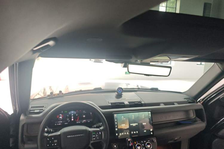 Used Land Rover Defender 2023 110 3.0T P400 X-DYNAMIC HSE Headliner