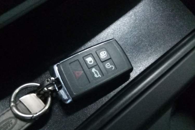 Used Land Rover Defender 2023 Facelift 110 3.0T P400 X-DYNAMIC HSE Interior 1