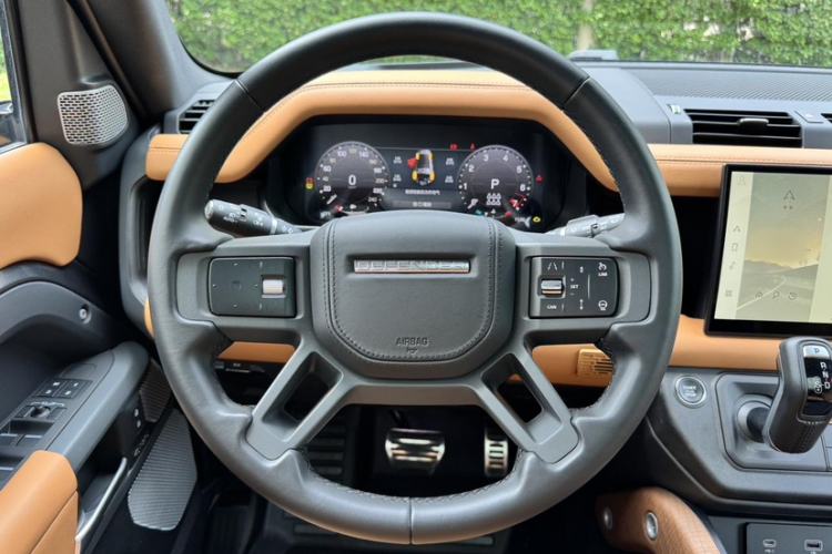 Used Land Rover Defender 2023 130 3.0T P400 X Interior 3