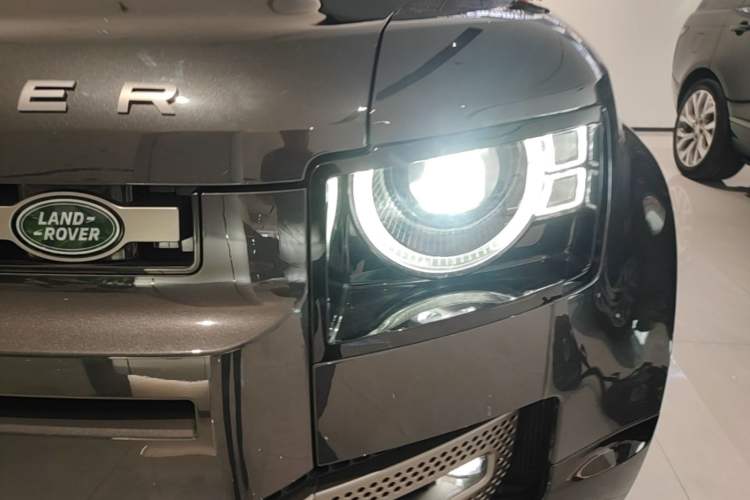 Used Land Rover Defender 2023 Facelift 110 3.0T P400 X-DYNAMIC HSE Left Front Headlight