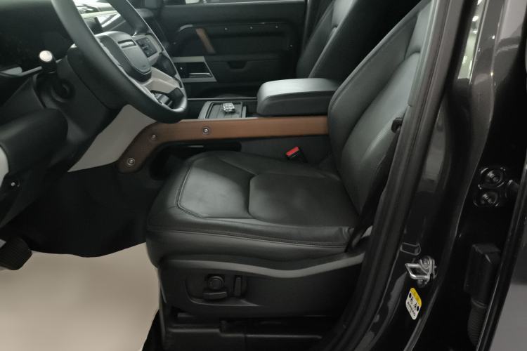 Used Land Rover Defender 2023 Facelift 110 3.0T P400 X-DYNAMIC HSE Left Front Seat
