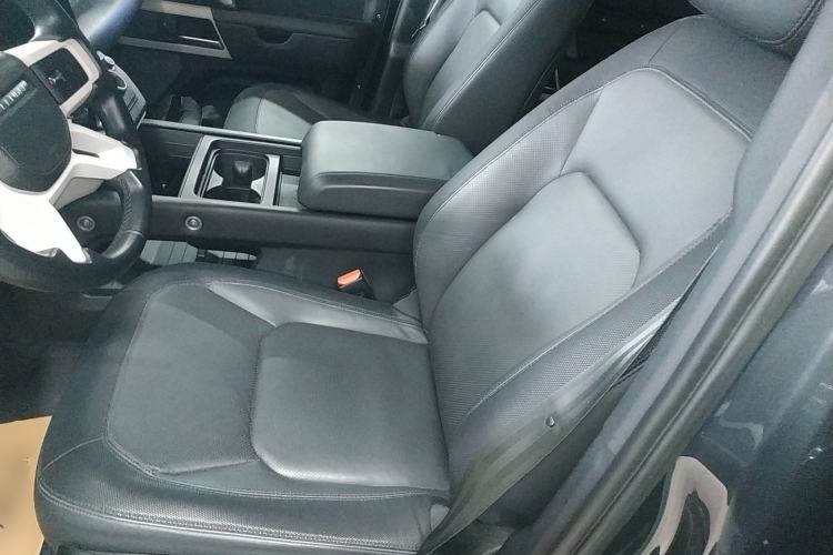 Used Land Rover Defender 2023 Facelift 110 3.0T P400 X-DYNAMIC HSE Left Front Seat