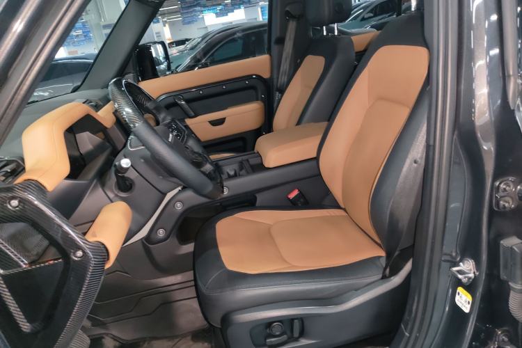 Used Land Rover Defender 2023 Facelift 110 3.0T P400 X-DYNAMIC HSE Left Front Seat