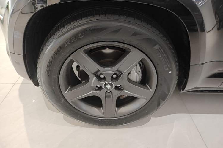 Used Land Rover Defender 2023 Facelift 110 3.0T P400 X-DYNAMIC HSE Left Front Wheel Hub