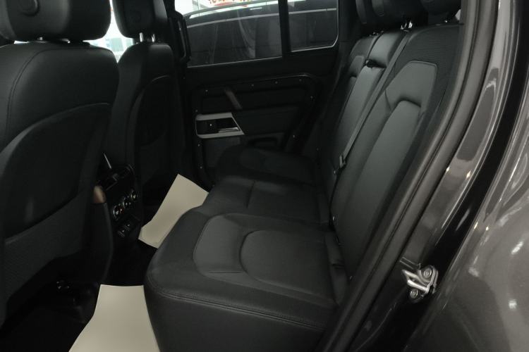 Used Land Rover Defender 2023 Facelift 110 3.0T P400 X-DYNAMIC HSE Left Rear Seat