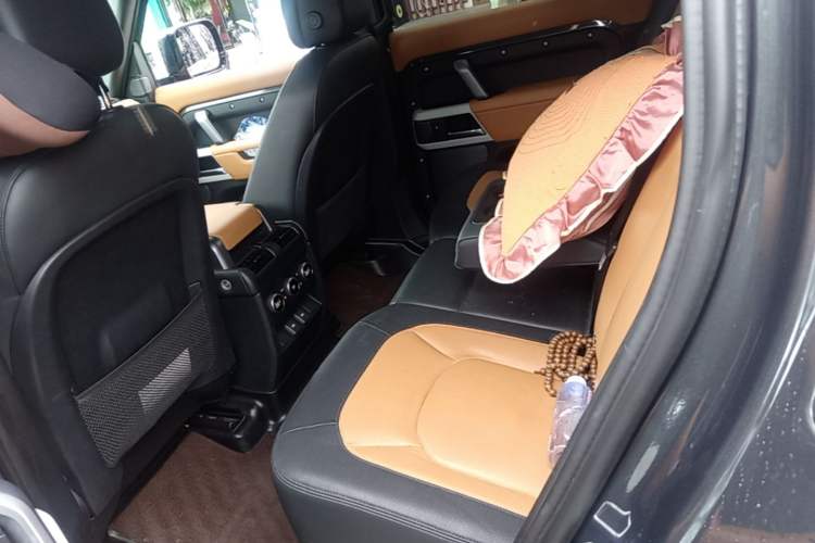 Used Land Rover Defender 2023 Facelift 110 3.0T P400 X-DYNAMIC HSE Left Rear Seat