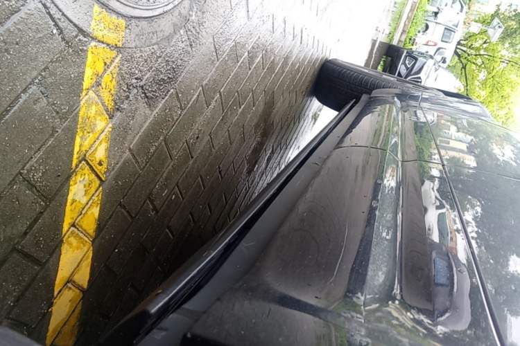 Used Land Rover Defender 2023 Facelift 110 3.0T P400 X-DYNAMIC HSE Left Side Sill
