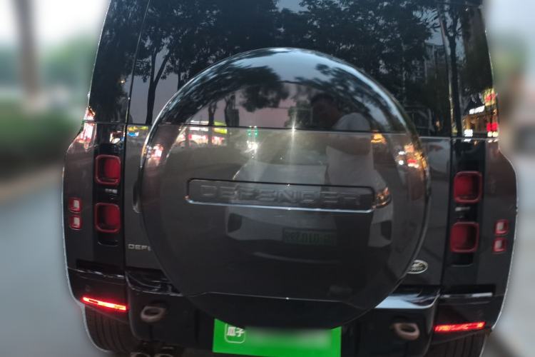 Used Land Rover Defender  Rear