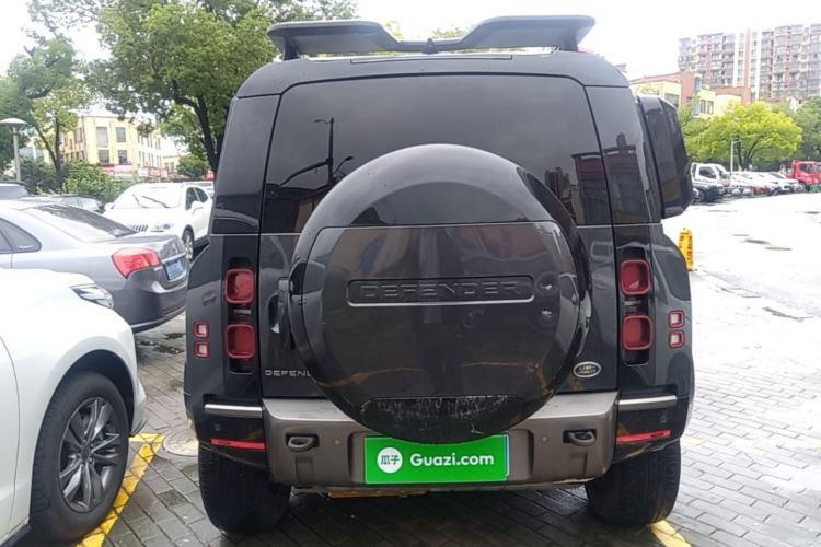 Used Land Rover Defender 2023 Facelift 110 3.0T P400 X-DYNAMIC HSE Rear