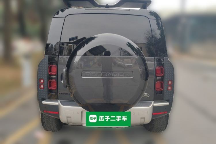 Used Land Rover Defender 2023 Facelift 110 3.0T P400 X-DYNAMIC HSE Rear