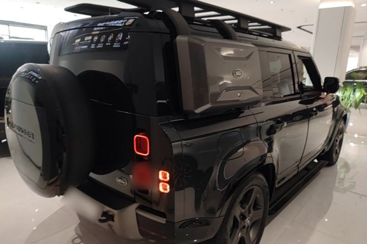 Used Land Rover Defender 2023 Facelift 110 3.0T P400 X-DYNAMIC HSE Rear Right 45 Deg