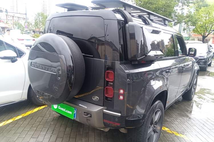 Used Land Rover Defender 2023 Facelift 110 3.0T P400 X-DYNAMIC HSE Rear Right 45 Deg