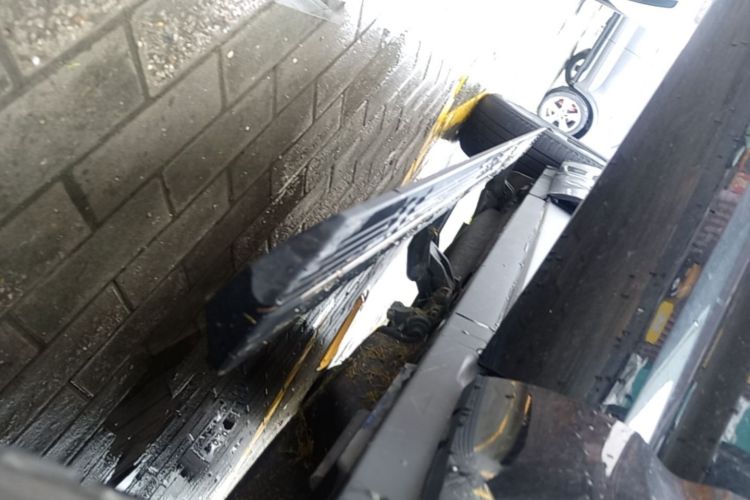 Used Land Rover Defender 2023 Facelift 110 3.0T P400 X-DYNAMIC HSE Right Side Sill