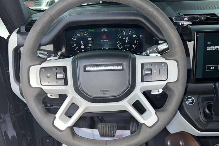 Used Land Rover Defender 2023 110 3.0T P400 X-DYNAMIC HSE Steering Wheel