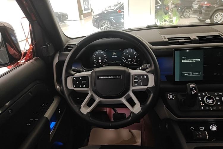 Used Land Rover Defender 2023 Facelift 110 3.0T P400 X-DYNAMIC HSE Steering Wheel