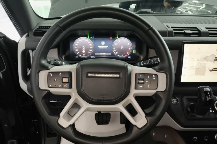Used Land Rover Defender 2023 Facelift 110 3.0T P400 X-DYNAMIC HSE Steering Wheel