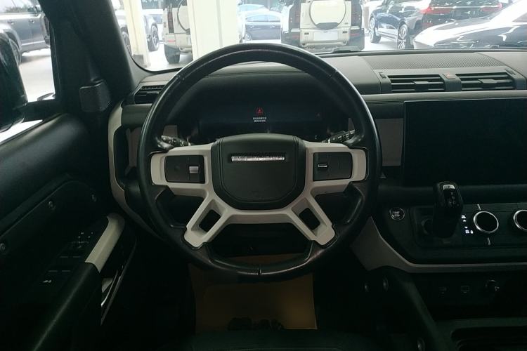 Used Land Rover Defender 2023 Facelift 110 3.0T P400 X-DYNAMIC HSE Steering Wheel