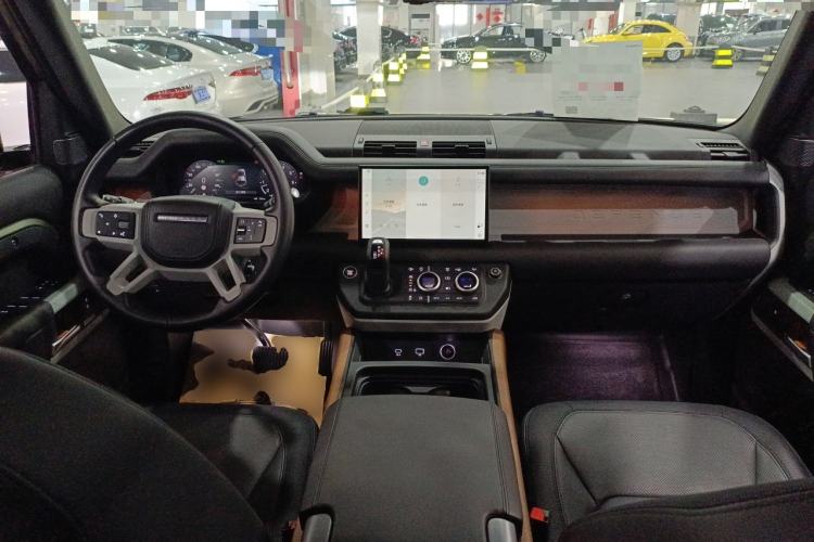Used Land Rover Defender 2023 110 3.0T P400 X-DYNAMIC HSE Center Console