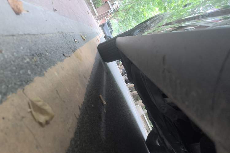 Used Land Rover Defender  Chassis Front Right