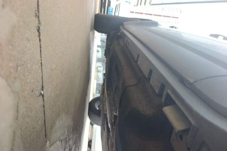 Used Land Rover Defender 2023 Facelift 110 3.0T P400 Dark Edition Chassis Front Right