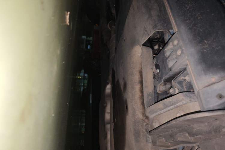 Used Land Rover Defender 2023 110 3.0T P400 75th Anniversary Legend Edition Chassis Rear Left