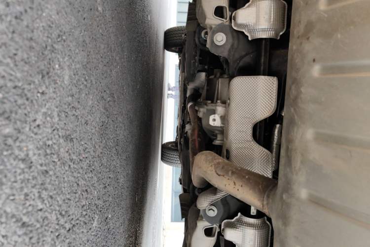 Used Land Rover Defender 2023 110 3.0T P400 Dark Edition Chassis Rear