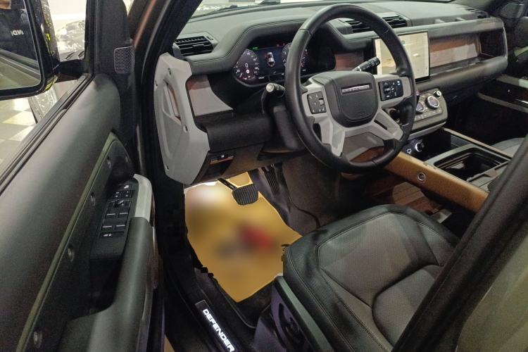 Used Land Rover Defender 2023 110 3.0T P400 X-DYNAMIC HSE Driver Seat