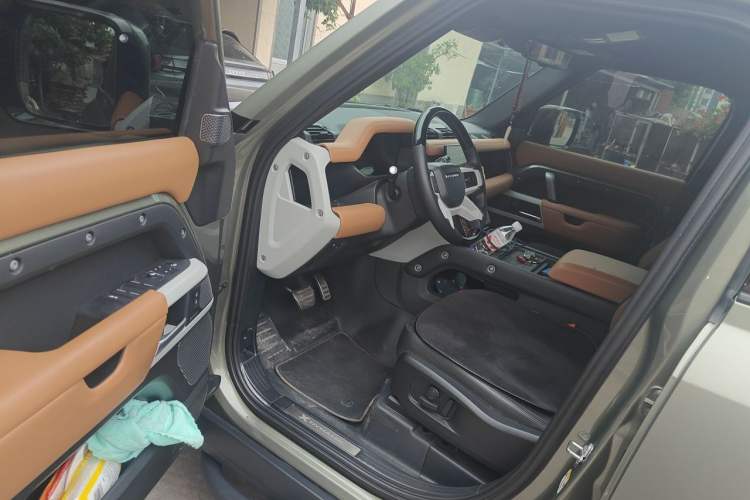 Used Land Rover Defender 2023 110 3.0T P400 X-DYNAMIC HSE Driver Seat