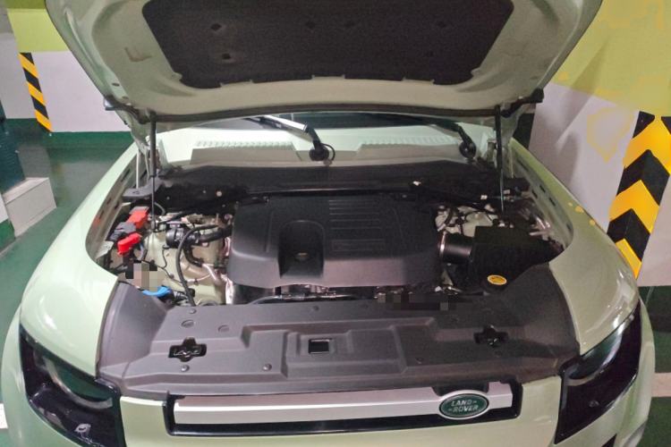 Used Land Rover Defender 2023 110 3.0T P400 75th Anniversary Legend Edition Engine Bay