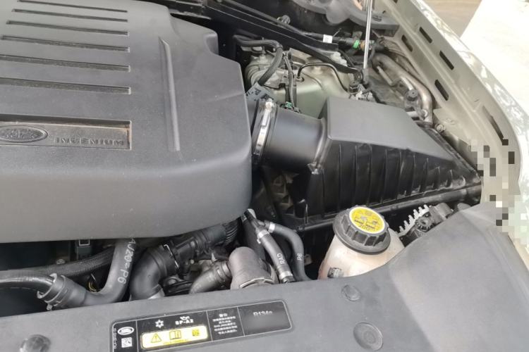 Used Land Rover Defender 2023 Facelift 110 3.0T P400 X-DYNAMIC HSE Engine Bay Left