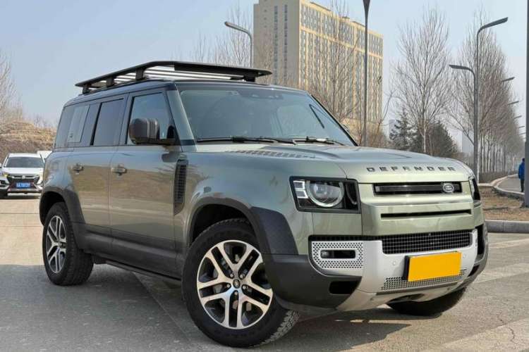 Used Land Rover Defender 2023 110 3.0T P400 Dark Edition Exterior 2