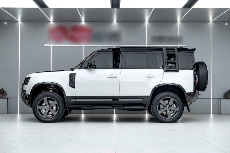 Used Land Rover Defender 2023 Facelift 110 3.0T P400 X-DYNAMIC HSE Exterior 3