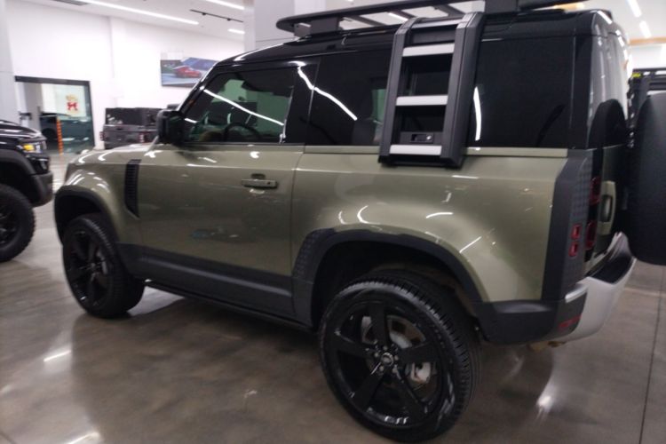 Used Land Rover Defender 2023 90 3.0T P400 Dark Edition Exterior 3