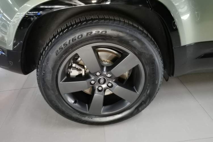 Used Land Rover Defender 2023 Facelift 110 3.0T P400 X-DYNAMIC HSE Exterior 5