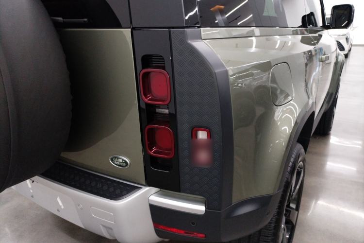 Used Land Rover Defender 2023 90 3.0T P400 Dark Edition Exterior 6