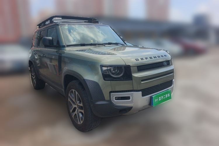 Used Land Rover Defender 2023 Facelift 110 3.0T P400 Dark Edition Front Right 45 Deg