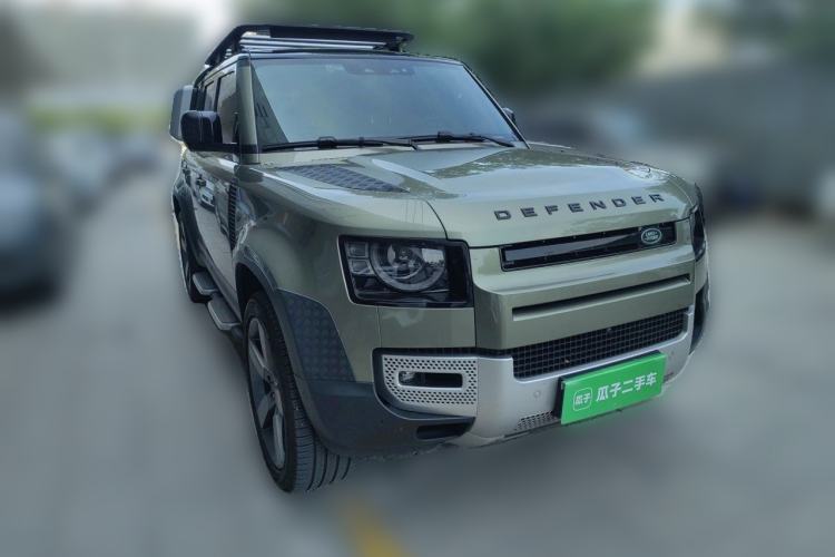 Used Land Rover Defender 2023 Facelift 110 3.0T P400 Dark Edition Front Right 45 Deg