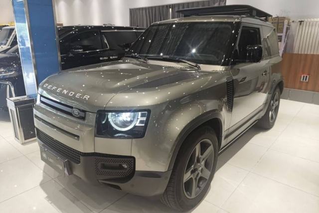 Used Land Rover Defender 2023 Facelift 90 2.0T P300 SE