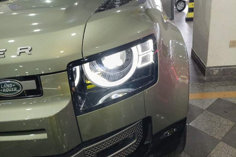 Used Land Rover Defender 2023 110 3.0T P400 X-DYNAMIC HSE Left Front Headlight