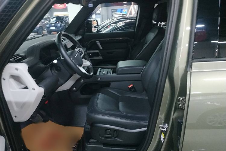 Used Land Rover Defender 2023 Facelift 110 3.0T P400 X-DYNAMIC HSE Left Front Seat